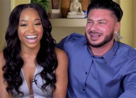 are pauly and nikki still together|Pauly D Hints at ‘Relationship Problems’ With Girlfriend Nikki Hall。